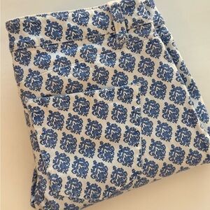 Vineyard Vines Gustavia Print Ankle Jeans Blue White Medallion Size 2